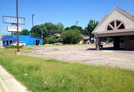 Walgreens pharmacy 1165 west mason street green bay, wi. Fate Of Former Walgreens At West Main And Berkley Is Undecided What Would You Do With The Space Mlive Com