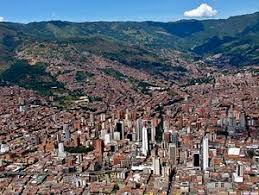 Selina medellin is a residence of color, filled with art installations and locally curated murals. Medellin Reisefuhrer Auf Wikivoyage