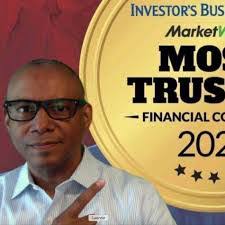 Avery Marsh's Instagram, Twitter & Facebook