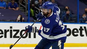 17 for the tampa bay lightning. 42vqjt9a5w1qdm