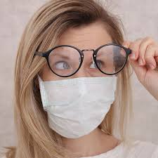 These are either a spray or gel and, when applied directly to your lens, will reduce fog by forming a barrier that protects against moisture condensing. Four Helpful Ways To Prevent Your Face Mask From Fogging Your Glasses Versant Health