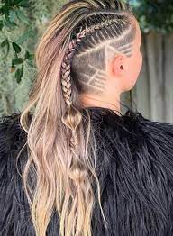 Hairstyles of women had achieved wide variations from era to time. Pin On Undercuts