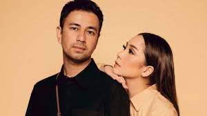 Mereka akan berbagi seluruh sisi kehidupan mereka, mulai dari kehidupan pernikahan, keseruan bersama sang buah hati rafatar, keluarga dan orang terdekat serta bintang tamu. Raffi Ahmad Akui Nagita Slavina Fans Arya Saloka Dan Sinetron Ikatan Cinta Tribun Bali