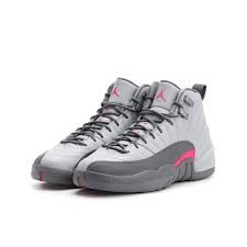 Nike Jordan Air 12 Retro Gg Gs Ab 129 90 Euro In Jeder Grosse Auf Everysize Com Finden Und Aus Uber 25 Online Shops Ausw Nike Air Jordan Nike Air Air Jordan
