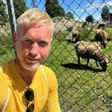 Kenneth Froom's Instagram, Twitter & Facebook