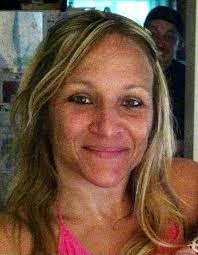 can someone edit photo to look like in womb?