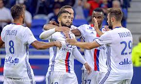 ɔlɛ̃pik ljɔnɛ) (officially olympique lyonnais in french), commonly referred to as simply lyon (french pronunciation: Fc Sevilla Ol Lyon Set To Gauge Champions League Chances Tonight At 20 45