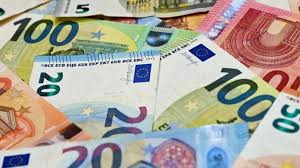 There are two types of terms: Banken Hannover Hochstwert Bei Forderung 1 9 Milliarden Euro Fur Corona Wirtschaft Sz De