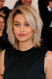 87 Idees De Carre Mi Long Degrade Coupe De Cheveux Cheveux Mi Long Cheveux Coiffure femme mi long dégradé avec frange coiffure femme mi long dégradé avec frange. cheveux mi long