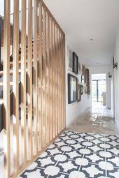 Ou Trouver Une Cloison Qui Laisse Entrer La Lumiere Cloison Cloison Bois Idee Entree Maison
