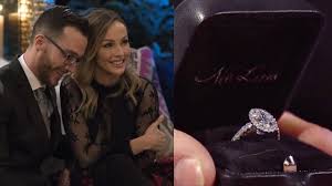 They took an even deeper dive into the statistics to find the average price paid for an engagement ring across the us in 2019. Clare Crawley S Engagement Ring Details From The Bachelor Winter Games Proposal People Com