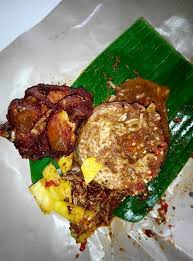 Saya pernah cuba resepi tu sekali sahaja. 8 Gerai Nasi Kukus Wajib Serbu Di Lembah Klang Memang Terbaik Dan Pasti Tak Menyesal