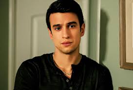 The Lincoln Lawyer Season 4's New Mickey Twist Avoids Another Big Change  After Eddie's Tragic Death