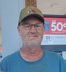 Chris Hardin's Instagram, Twitter & Facebook