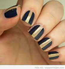 La cantidad de strass dependerá del tamaño de las uñas. Unas Doradas Elegantes Lujosas Y Especiales Unas Pintadas