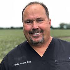 Randy Houska's Instagram, Twitter & Facebook