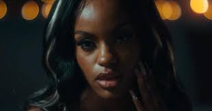 @_soloke “4 Me” , Dir @shotbymgf , AD @carsonleediega , AC @itshusky ,  Starting @itsrobdotcom