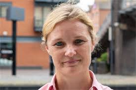 Number of experienced prison staff plummets amid concerns over safety and  pay