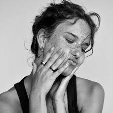 Picture by: @ralphgeiling.photography Model: @cora_birkin Hair & Make-Up: Iris  Schneider