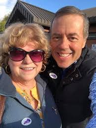 Ross Mcclain's Instagram, Twitter & Facebook