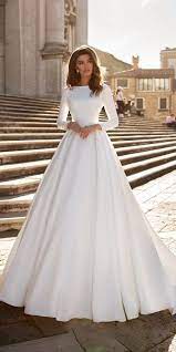 27 Silk Wedding Dresses For Elegant And Refined Bride Wedding Dresses Guide Simple Wedding Gowns Wedding Dresses Wedding Dresses Simple