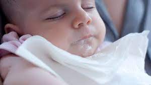 Wie kann ich meinem kind helfen? Erbrechen Bei Babys Und Kleinkindern Wann Zum Arzt 9monate De