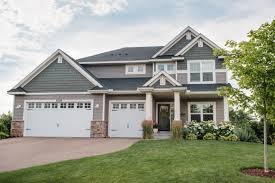 Would You Love To Live In This Stunning Home From Minnesota Minnesota Mn Style Floorplan Home Newhome Prairie Style Houses New England Homes New Homes