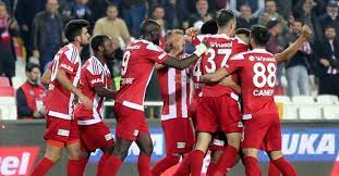 Sivasspor is a turkish sports club based in sivas, turkey formed in 1967 #sivasspor #yiğidolar sivasspor unofficial and fan account | hesabımız. Sivasspor Reigns As Super Lig Title Race Heats Up Daily Sabah