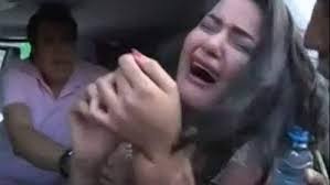 .المصري سلمى سالم سلوم حداد سلوى خطاب سما المصري سمية الجوينى سمية الجويني سمير صبري سمير غانم سميرة احمد سميه. ØªØ¹Ø±Ù Ø¹Ù„Ù‰ Ø­Ù‚ÙŠÙ‚Ø© ØµÙˆØ±Ø© Ø§Ù†Ù‡ÙŠØ§Ø± Ø³Ù…Ø§ Ø§Ù„Ù…ØµØ±ÙŠ Ø£Ø«Ù†Ø§Ø¡ Ø§Ù„Ù‚Ø¨Ø¶ Ø¹Ù„ÙŠÙ‡Ø§ ÙˆØªØ±Ø­ÙŠÙ„Ù‡Ø§ Ù„Ù„Ù†ÙŠØ§Ø¨Ø©