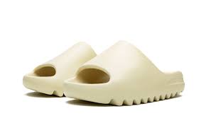 The yeezy slides made their grand return into the public consciousness on monday. Yeezy Slides Bone Fw6345 Restocks