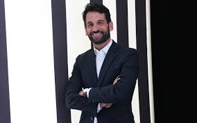 BFMTV: Dominique Tenza aux commandes! La matinale va-t-elle cartonner?