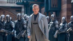 Robin hood (taron egerton) in una scena del film. Robin Hood L Origine Della Leggenda Cosa Dicono Le Prime Recensioni