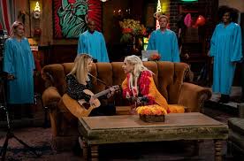 Friends star lisa kudrow has said the show, so often labelled 'problematic', should be seen as a time capsule. Amcj55oeumnqum