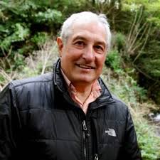 Book Gareth Edwards for your event. After dinner speaker, keynote spea