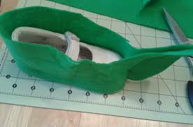 Suit yourself tinker bell slipper shoes halloween costume accessory for girls, peter pan, one. Help An Elf Simple Diy Felt Shoe Covers Campclem
