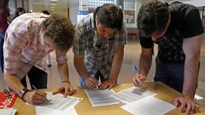 La 1 iunie 2017, elvetia activase clauza de salvgardare in ce priveste libera circulatie a romanilor si bulgarilor, iar restrictiile au fost. Metoda ElveÈ›ia Mii De Romani PÄƒcÄƒliÈ›i Se ProfitÄƒ De Disperarea Lor Stiri Diaspora