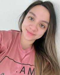 Wendy Pham's Instagram, Twitter & Facebook