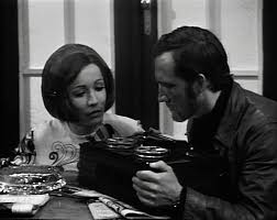 Diváci si ji oblíbili například jako copatou aničku z krkonošských pohádek nebo noblesní miriam, středoškolskou učitelku z ulice. Hana Maciuchova