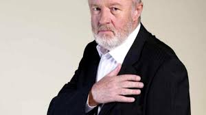 Caragiale transpuse in film si pana la cele mai interesante si mai originale productii ale regizorilor romani, comedia romaneasca. Unul Dintre Cei Mai Mari Actori Romani SuferÄƒ De O FormÄƒ RarÄƒ De Cancer Simt CÄƒ SfarÈ™itul Imi E Aproape