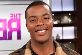 Happy Birthday DANIEL EZRA TV Actor 🎂BIRTHDAY December 15, 1991 BIRTH SIGN  Sagittarius BIRTHPLACE Birmingham, England AGE 32 years old .. DANIEL EZRA  is a Cast member of The CW football drama