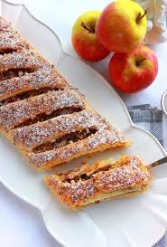 Apfelstrudel Strudel Aux Pommes Strudel Aux Pommes Recettes De Cuisine Dessert Facile Et Rapide