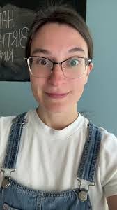 Courtney Nokes's Instagram, Twitter & Facebook