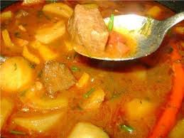 как вкусно пожарить свинину на сковороде кусочками с луком Gulyash Po Vengerski Recipes European Cuisine Russian Cuisine