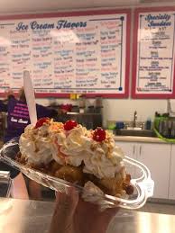 Banana Split Great Ice Cream Place With Tons Of Flavors Picture Of Love Boat Ice Cream Fort Myers Tripadvisor