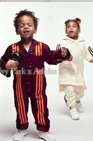 Beyonce finally shares up close photo of twins, rumi & sir, 1, & they are beyond adorable. Beyonce Shares Rare Pictures Of Twins Rumi And Sir Carter In Ivy Park X Adidas Gear Fashion Bomb Daily Style Magazine Celebrity Fashion Fashion News What To Wear Runway Show Reviews