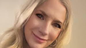 Fundraiser by Holly Scott : Robbed and Laid off in one week- help me rebuild