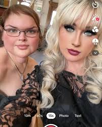 Amy's Blue Hair and Personal Life