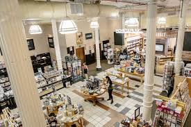 It also lets readers download books in seconds! Can Britain S Top Bookseller Save Barnes Noble The New York Times