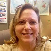 Lisa Mutz's Instagram, Twitter & Facebook