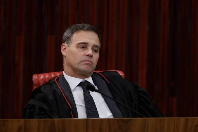 PF vê excesso em ordem de Mendonça sobre Moraes - 01/09/2026 - Política - Folha